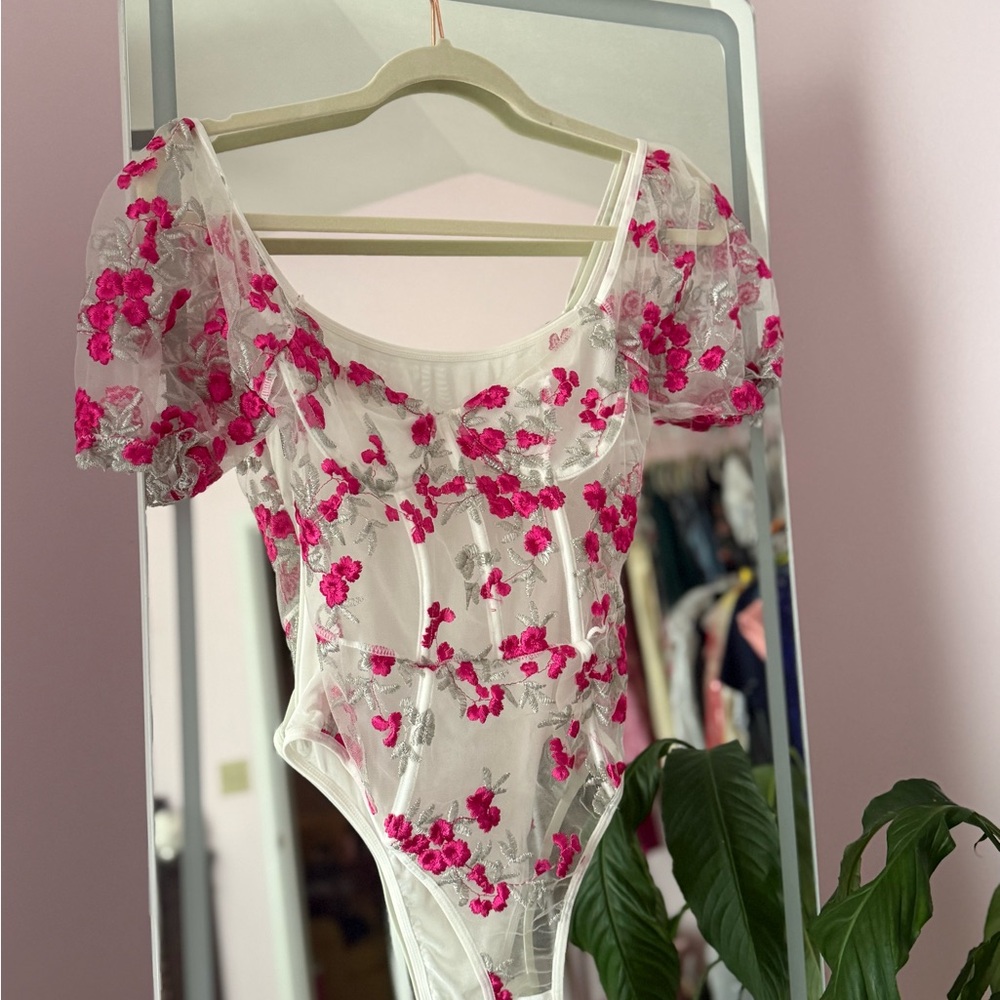Floral bodysuit